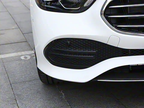 2025�� �Ŀ� C 260 L