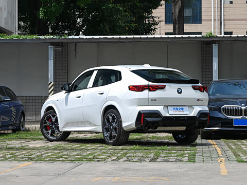2026�� M35i