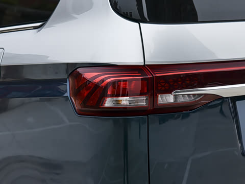 2026�� ���̰� 230�콢�� 7��