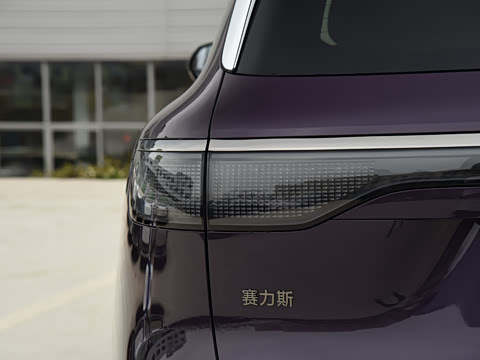 2025�� ���� Ultra�� 53.4kWh 6���� (896�߼����״