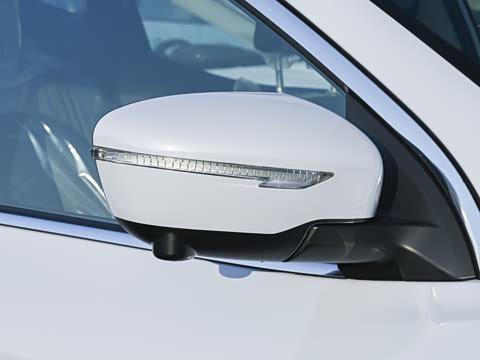 2025�� �Ŀ� ���� 2.0L CVT XV+���Ȱ�