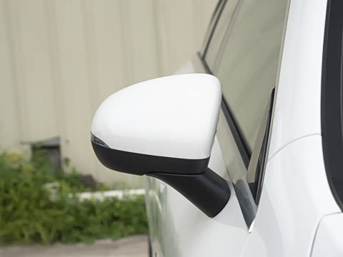 2025�� CLA 200 ���ܳ�