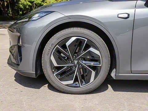 2026�� 550Ultra��ΪǬ��ADS SE��