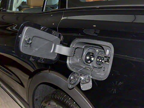 2025�� 2.0T PHEV ���������� 6��