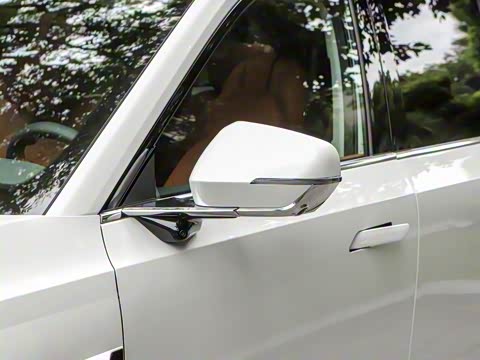 2025�� Ǭ�� UItra 6��