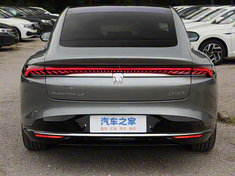 2025�� ������