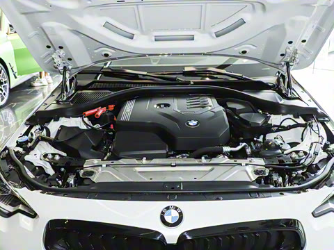 2025�� 225i M�˶���ҹ��װ