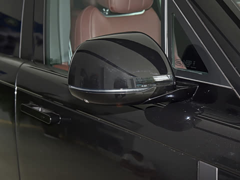 2026�� 3.0 L6 400PS �ڿ���