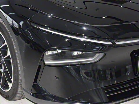 2025�� �������� Max �콢��