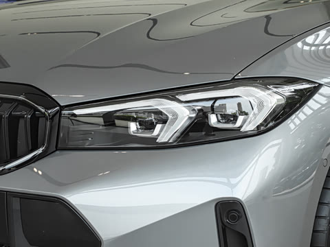 2026�� 330Li M�˶���ҹ��װ