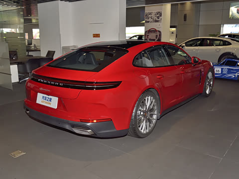 2026�� Panamera ������ 2.9T