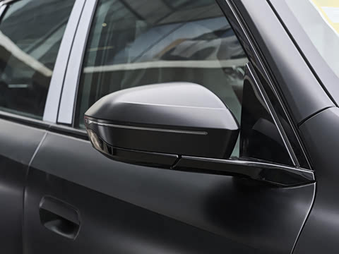 2026�� xDrive30L �����