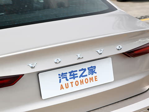 2027�� B4 ���ݺ�����