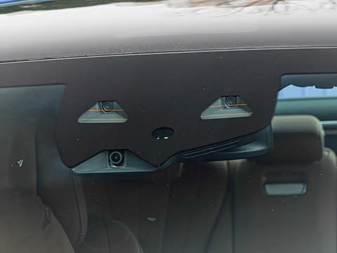 2026�� �Ŀ� E 300 L ʱ����