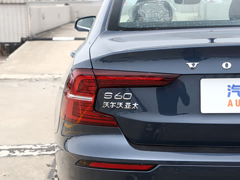 2027�� B4 ���ݺ�����