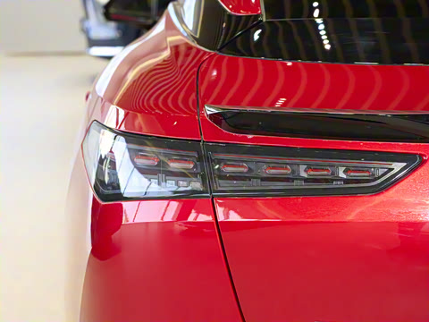 2025�� �Ŀ� 710 Max��