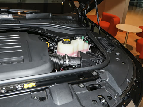 2026�� 3.0 L6 400PS AB�����