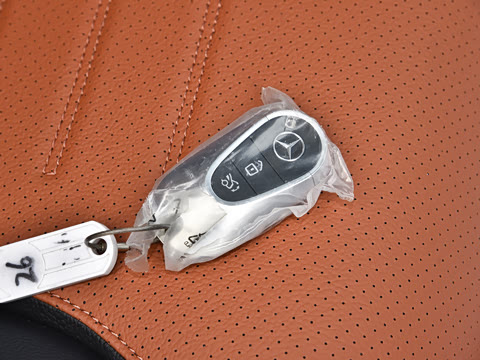 2025�� 350 e L 4MATIC ��ذ�