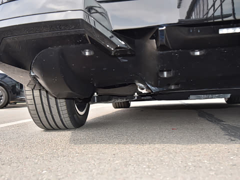 2026�� �Ŀ� eDrive 35L M�˶���װ