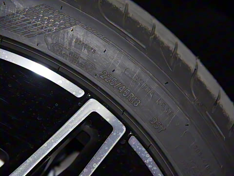 2026�� C 260 L �ҹ�˶���