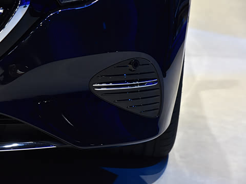 2026�� E 300 L ������