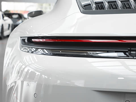 2026�� Carrera 3.0T