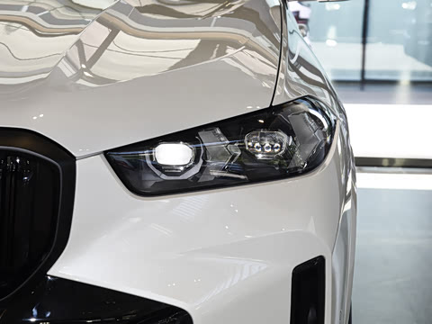 2026�� �Ŀ� xDrive 30Li ������M�˶���ҹ��װ