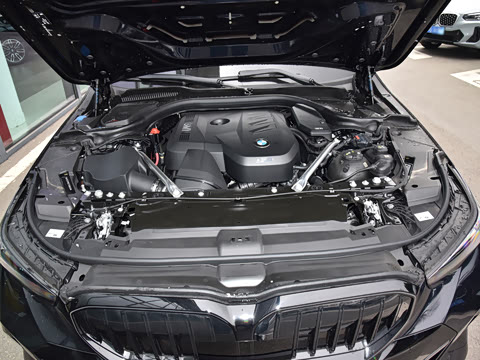 2026�� �Ŀ� 530Li ������ M�˶���װ