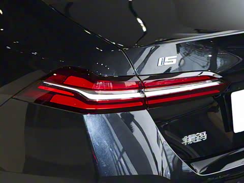 2026�� eDrive 40L M�˶���װ