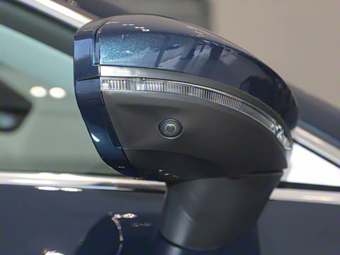 2025�� 45 TFSI quattro ������