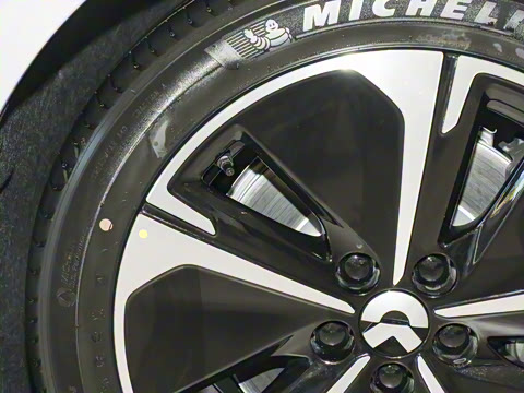 2025�� 100kWh Touring