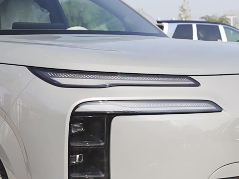 2025�� ������