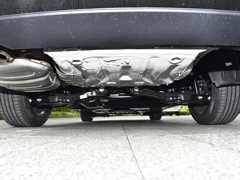 2026�� L 300TSI DSG ������