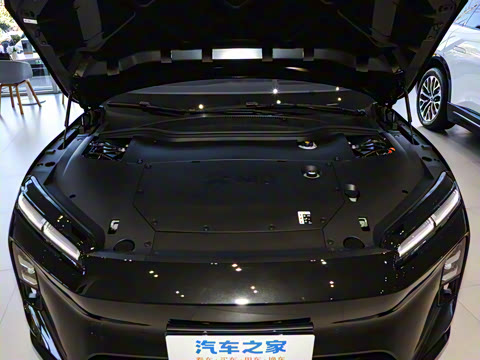 2025�� �ھ������ 100kWh Touring