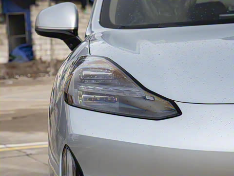 2025�� 670 Max��