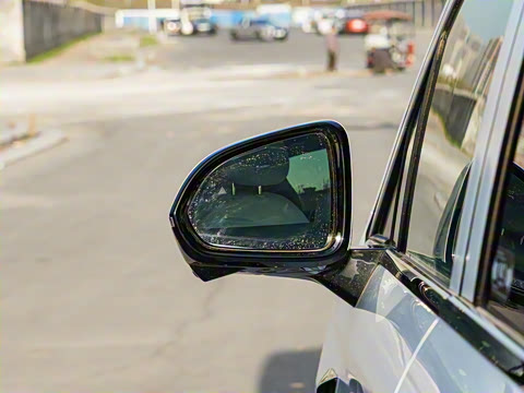 2026 DM-i 1.5T 218KM Խ