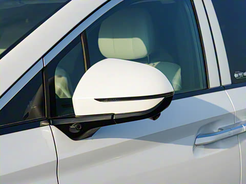 2026 DM-i 1.5T 218KM Խ