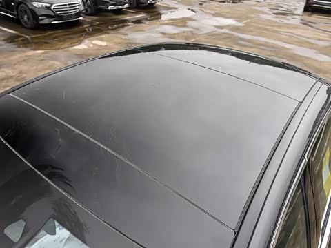 2026�� E 300 L ������