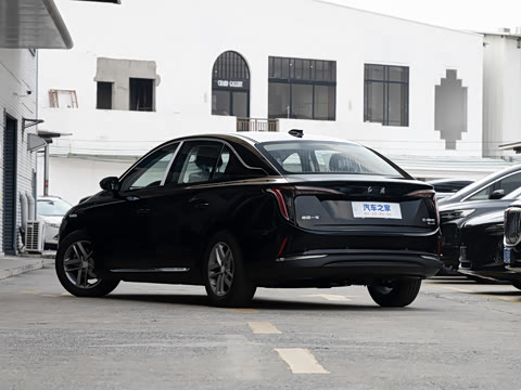 2025�� 610km PLUS