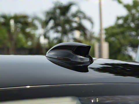 2025�� 610km PLUS