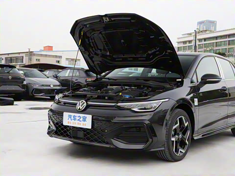 2025�� �Ŀ�� 300TSI R-Line