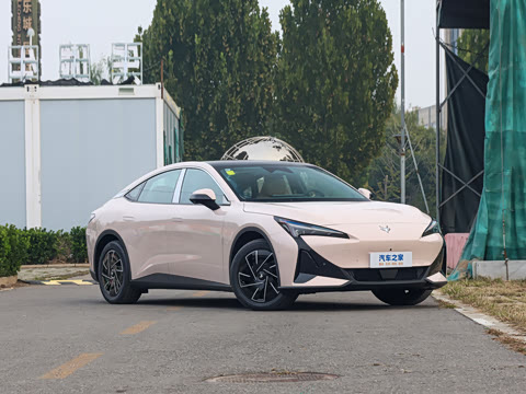 2025�� �Ŀ� 560PRO 185kW