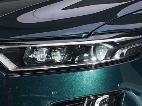 2025�� 2.0T ���������������������