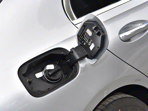 2026�� C 260 L �˶���