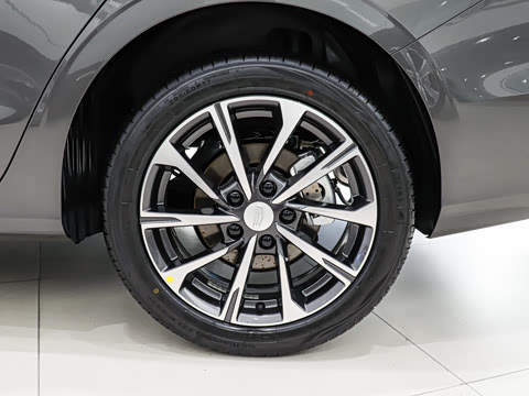 2027�� ���� 1.5L CVT������
