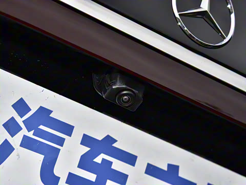 2026�� E 300 L �����˶���