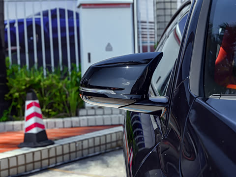 2026�� M235L