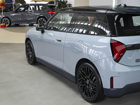 2025�� PAUL SMITH ���ʦ��