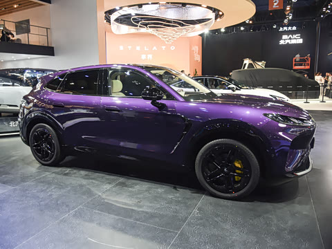 2026�� ���� 715 ULTRAǬ����