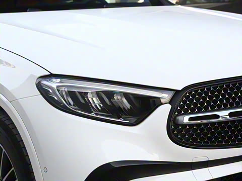 2026�� GLC 300 L 4MATIC ������ 5��